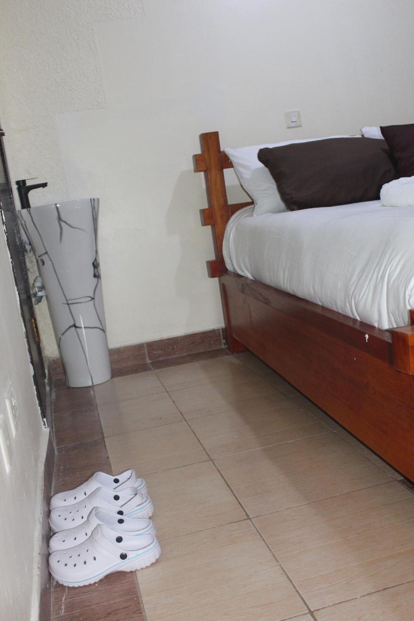 Eshborns House - Near Jomo Kenyatta International Airport And Sgr With Shuttle Services Syokimau Exteriör bild