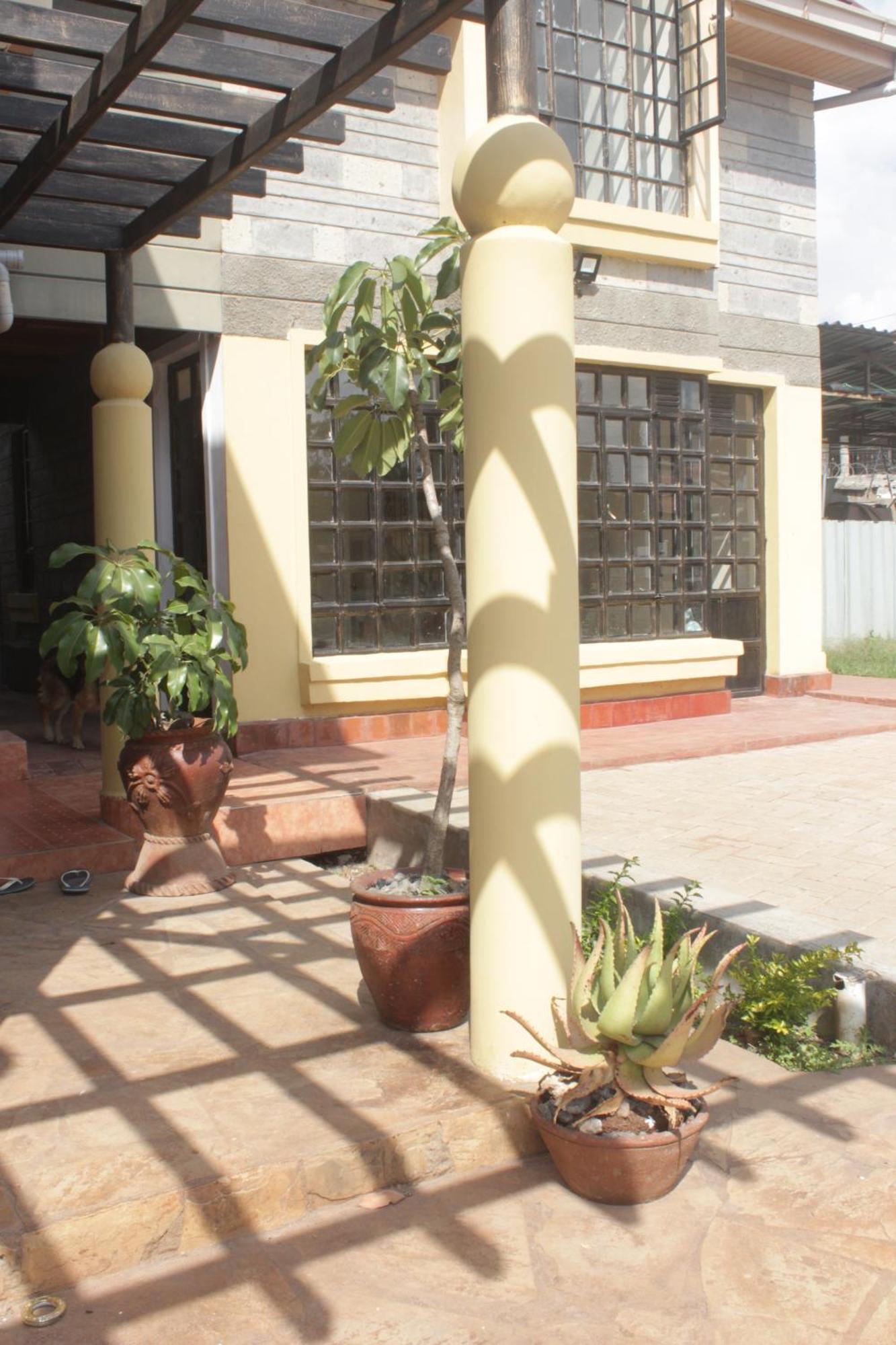 Eshborns House - Near Jomo Kenyatta International Airport And Sgr With Shuttle Services Syokimau Exteriör bild